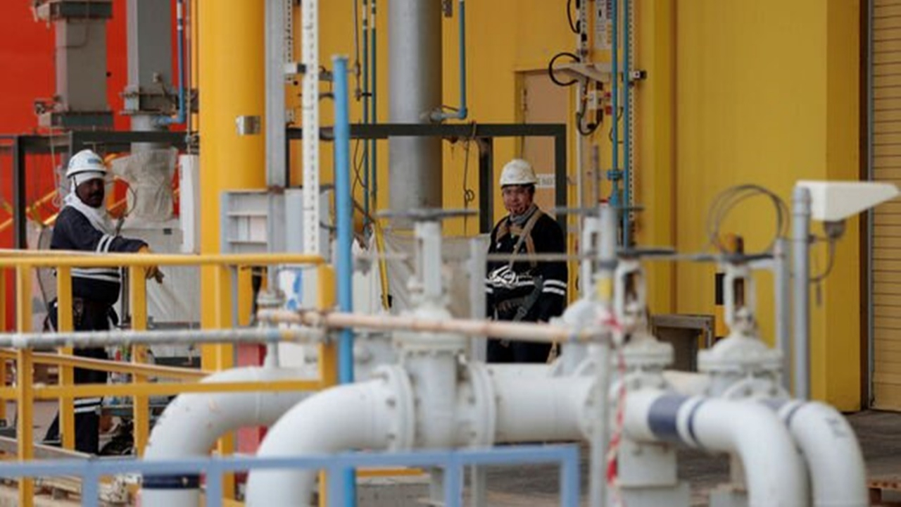 BAE’nin petrol şirketi Azerbaycan’da gaz sahasına ortak oldu