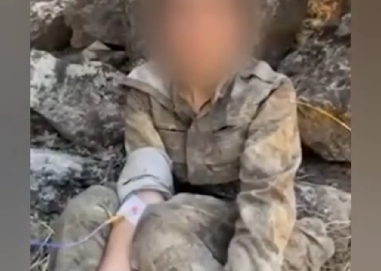 Yaralı ele geçirilen kadın terörist, Mehmetçik'in şefkatini anlattı
