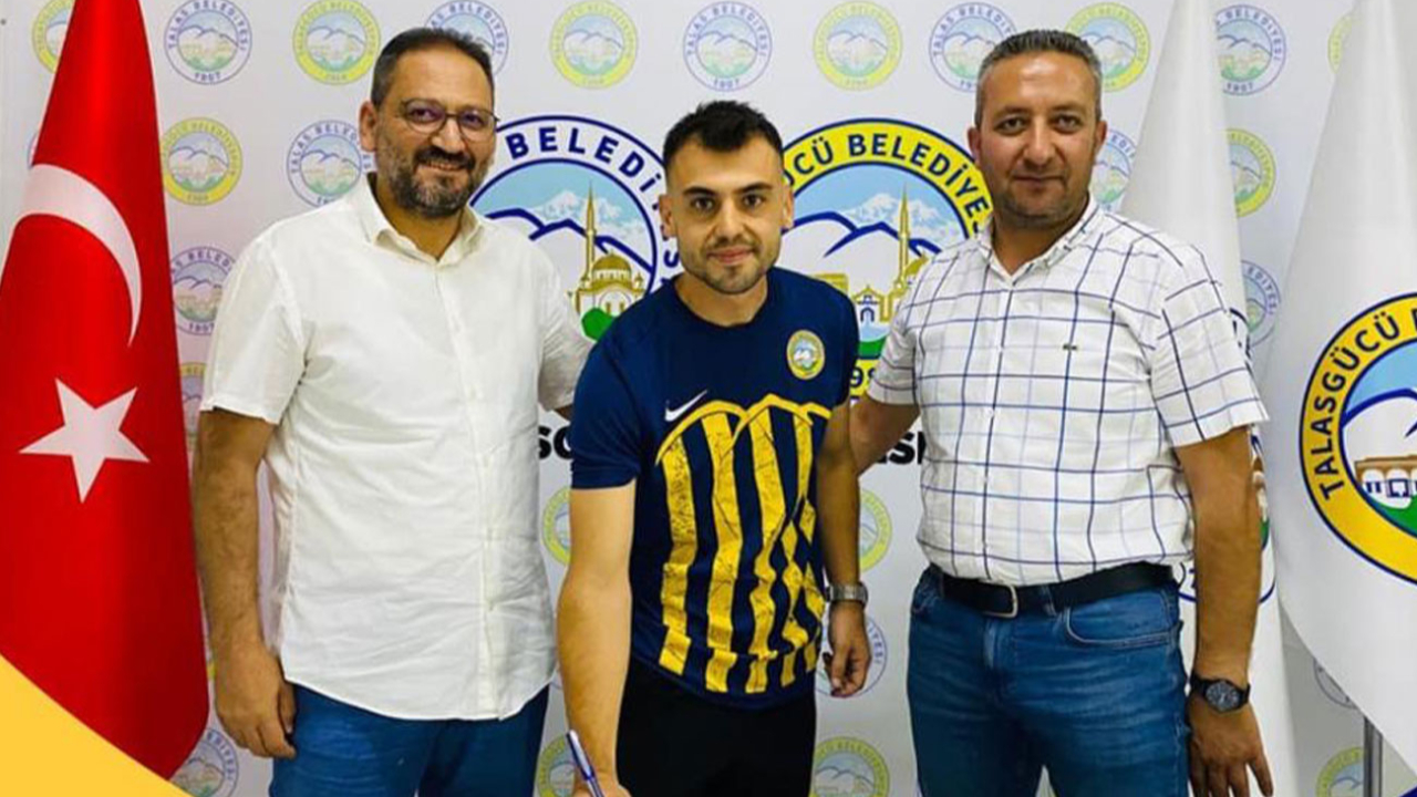 Talasgücü Belediyespor'da Berkay Öztuvan imzayı attı
