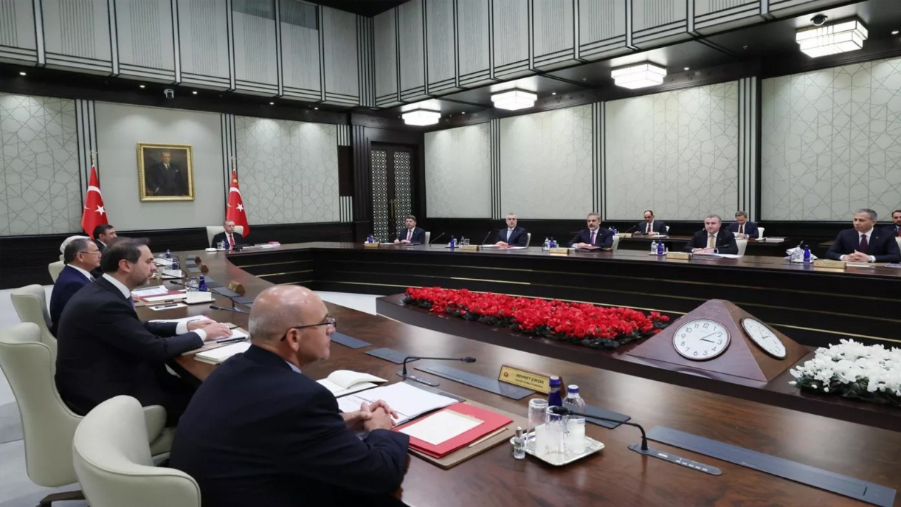 Cumhurbaşkanlığı Kabinesi yarın toplanıyor! Masada 2 kritik başlık var...
