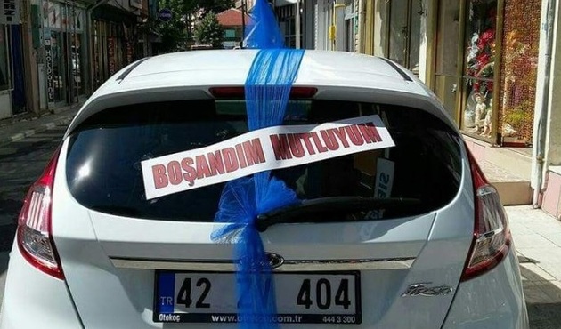 Bu kez tersi oldu: "Boşandım çok mutluyum..."