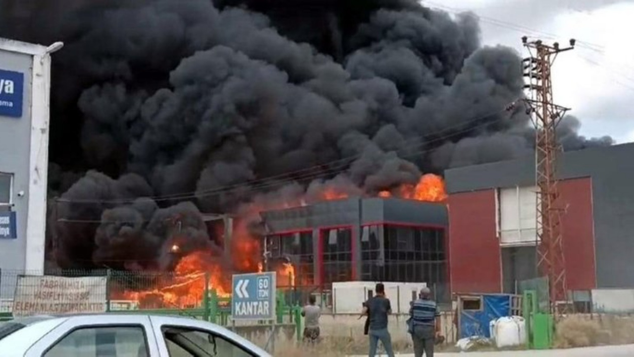 Tekirdağ Çerkezköy'de kimya fabrikasında yangın