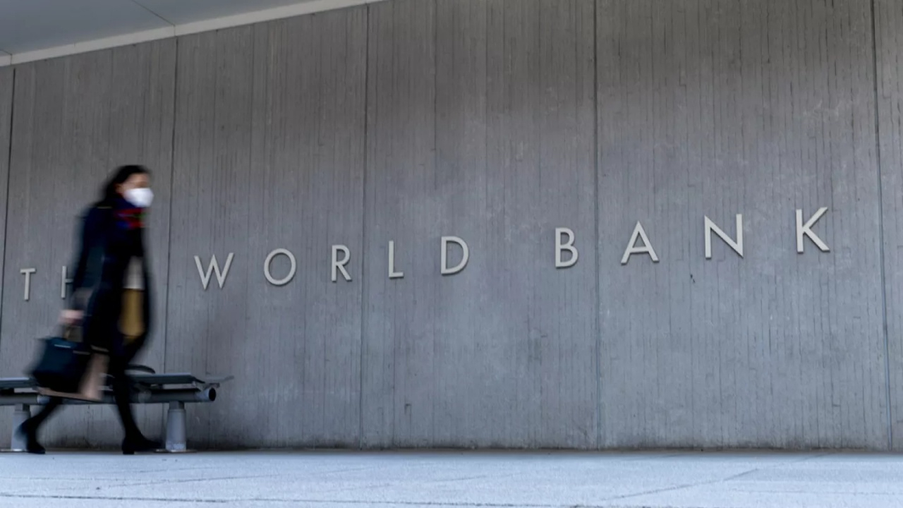 Dünya Bankası eşcinsellik karşıtı yasa çıkaran Uganda'ya parayı kesti