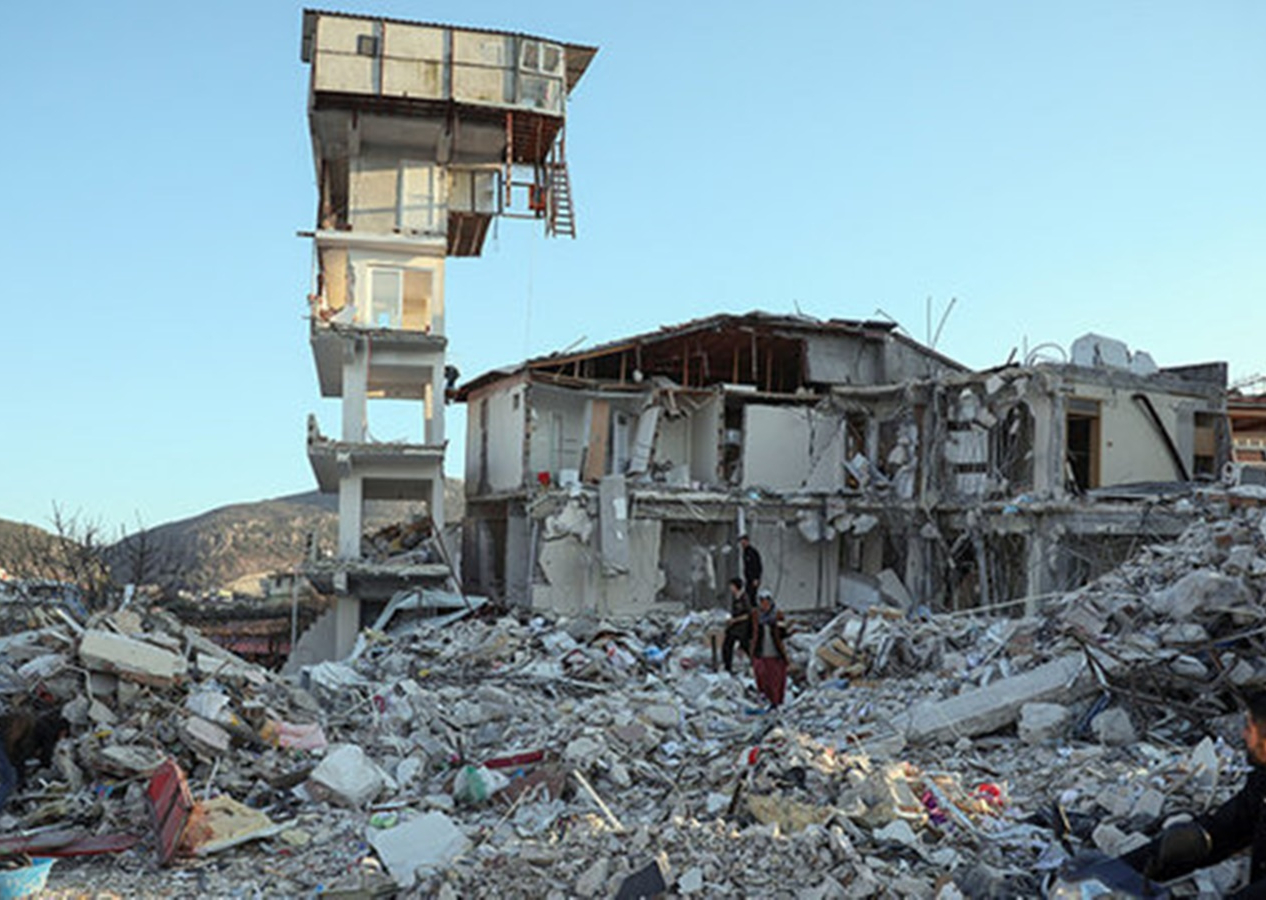 Deprem felaketi asbest tehlikesini beraberinde getirdi! Hatay halkı kanserle karşı karşıya