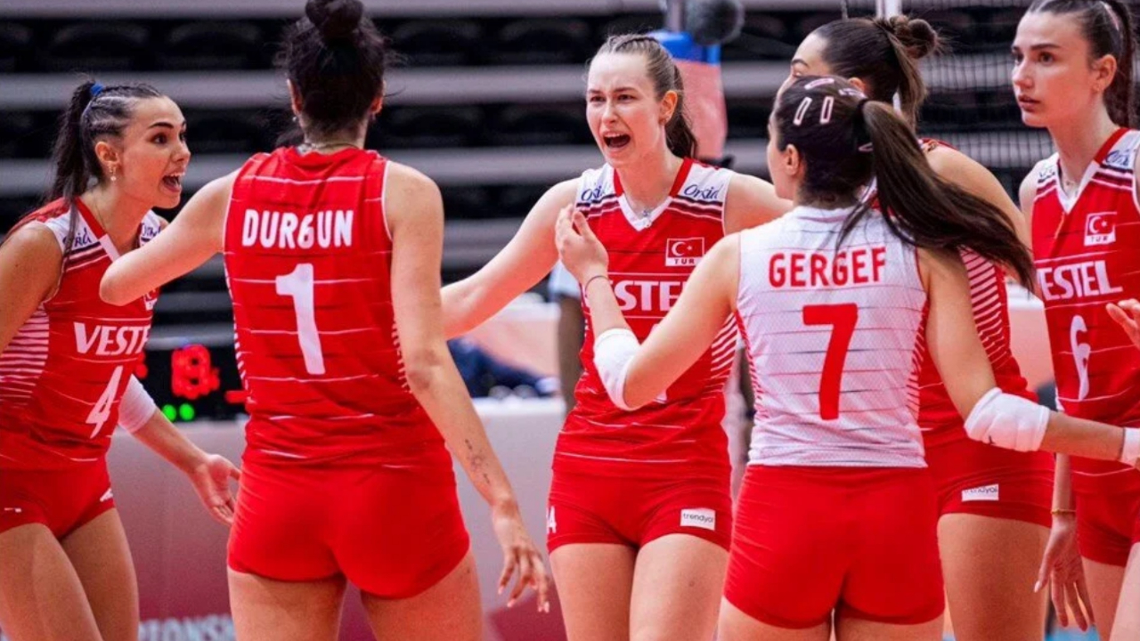 Genç milliler, Dünya Voleybol Şampiyonası'nda finalde!