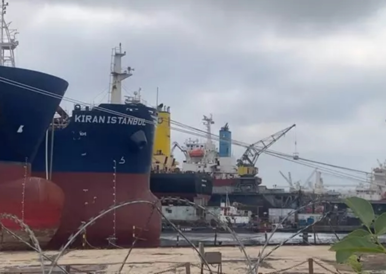 Tuzla'da tersanede patlama! 1 işci hayatını kaybetti