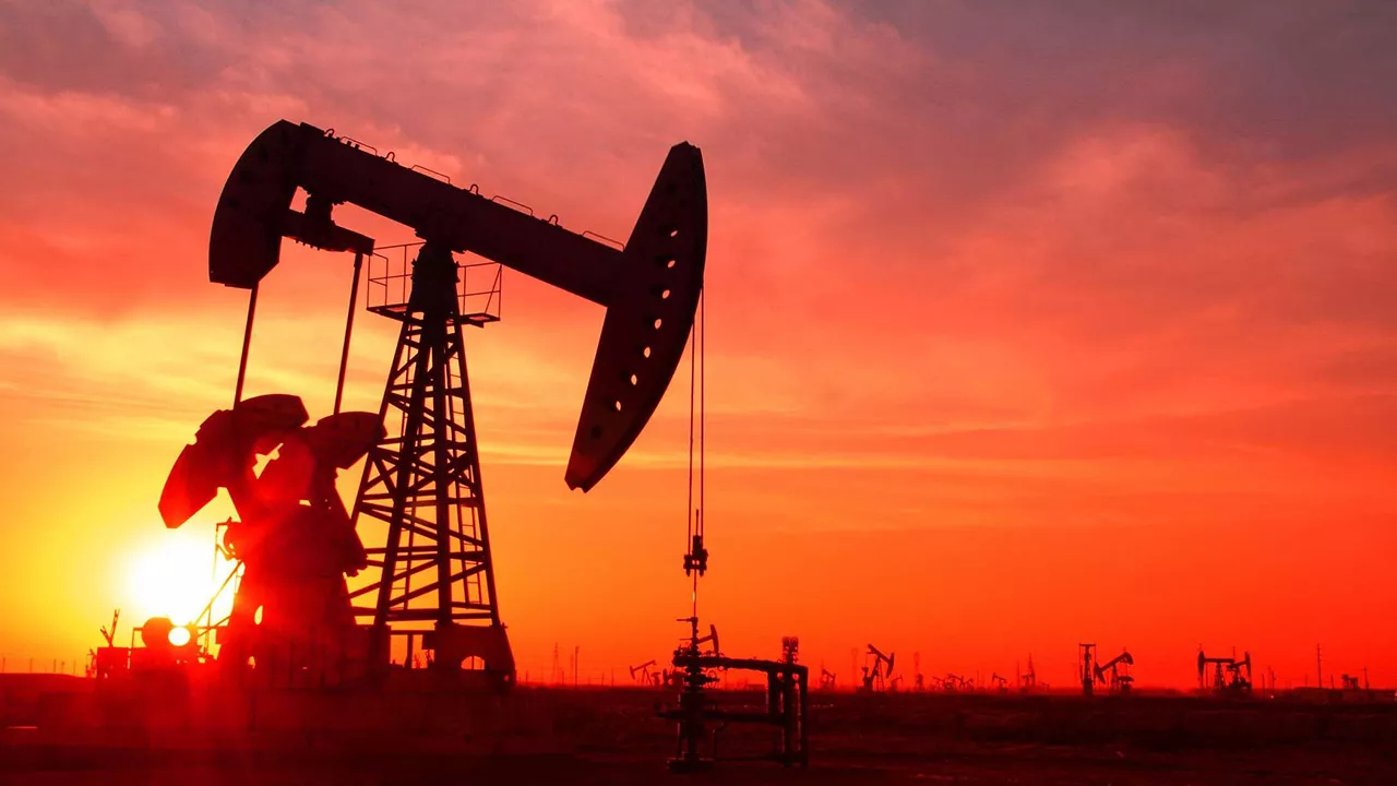 7 haftadır yükseliyordu! Petrolde sevindiren gelişme