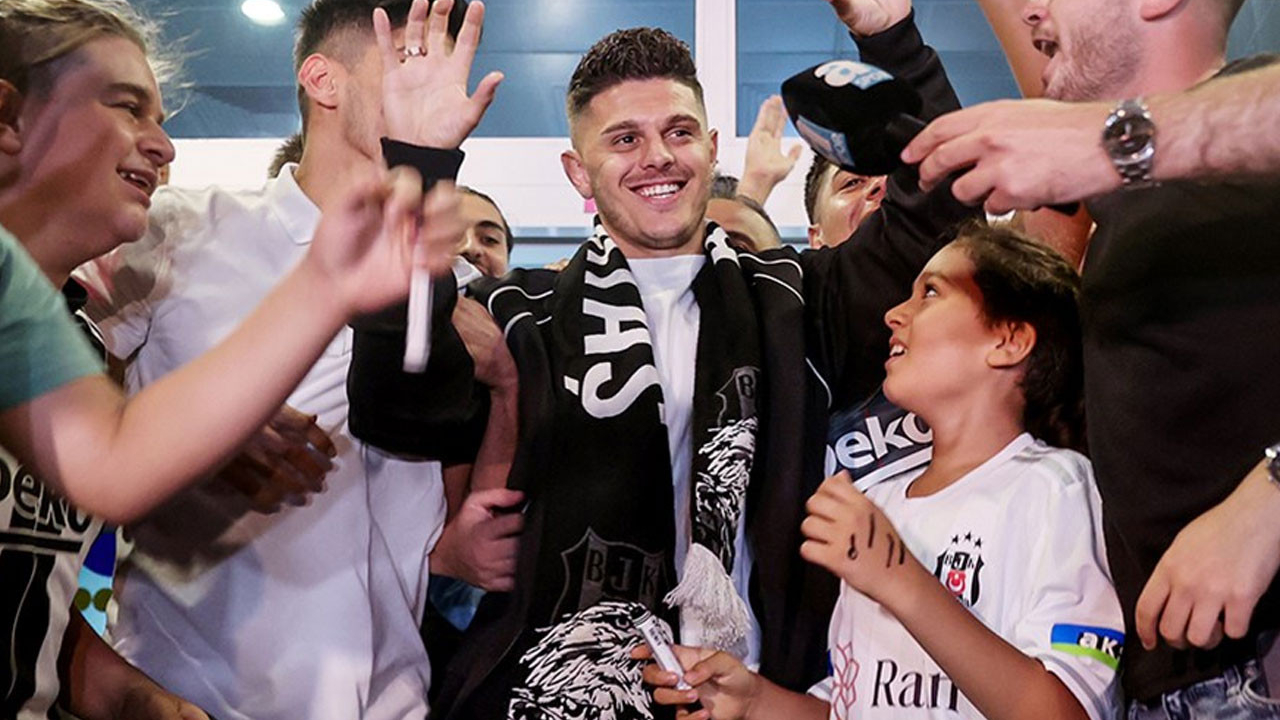 Beşiktaş Milot Rashica'yı  5 milyon 250 bin euro'ya bitirdi