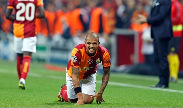 Felipe Melo dönüyor! Sarı kırmızılı formayı yeniden giyecek!