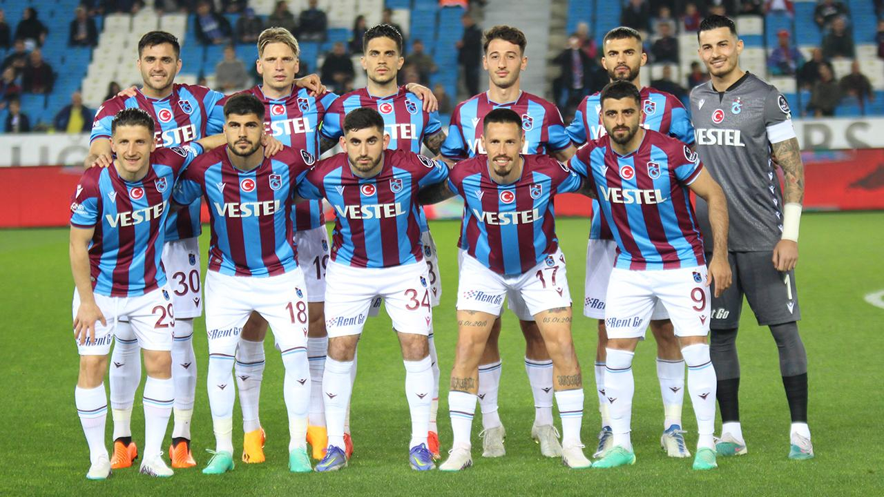 Trabzonspor'a derbi öncesi şok! Son maçına çıkıyor...