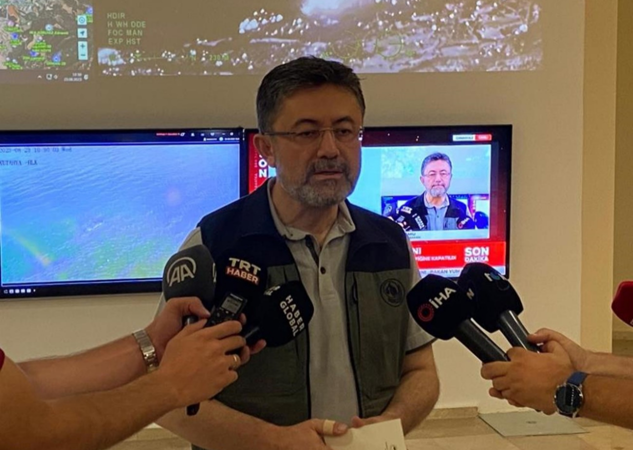Bakan Yumaklı açıkladı: Çanakkale'deki yangının ilerlemesini durdurduk