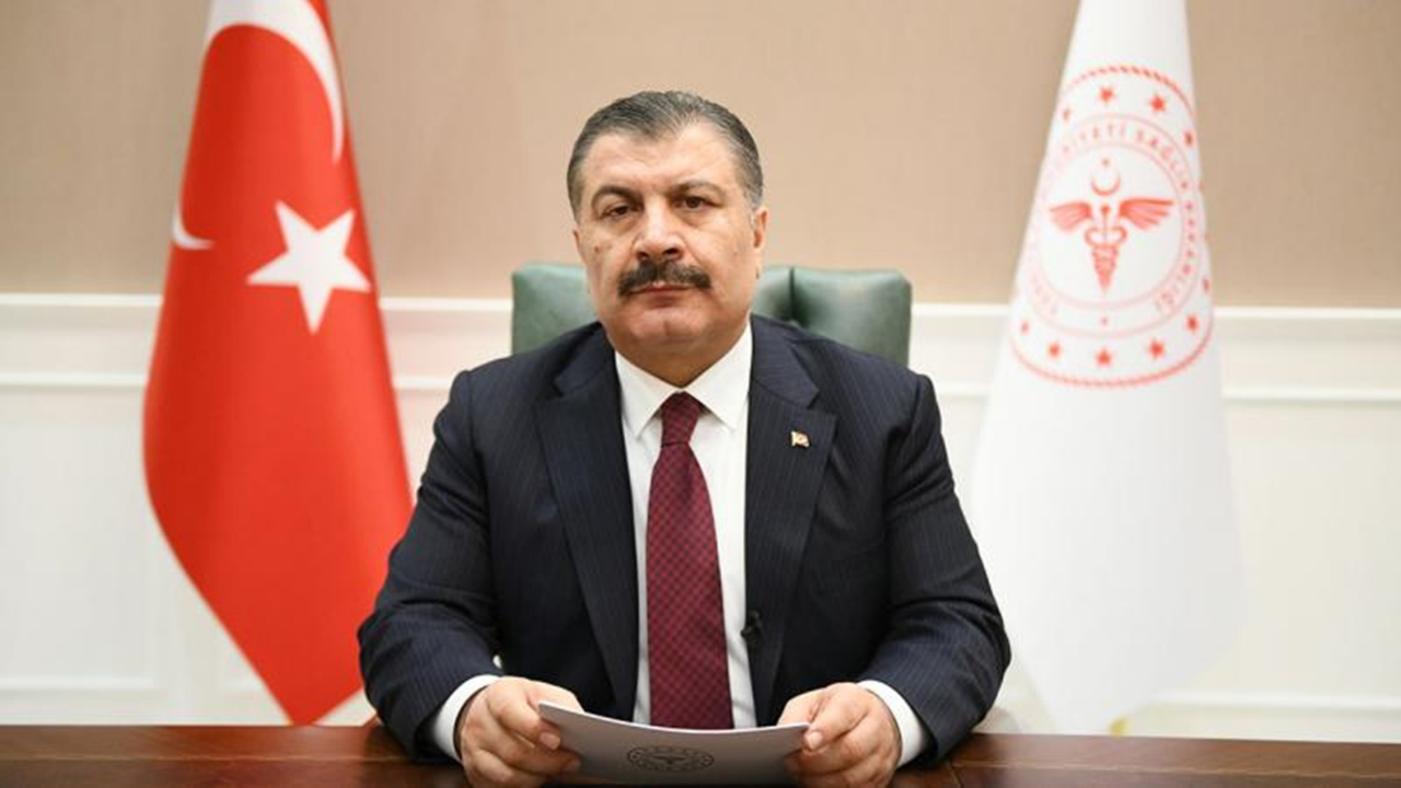 Bakan Koca'dan Çanakkale'deki orman yangınına dair açıklama: Dumandan etkilenen 83 kişi tedavi altına alındı
