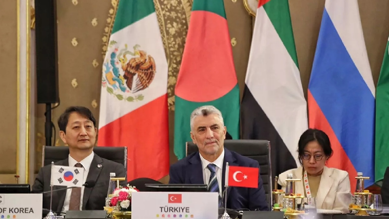 Bakan Bolat'tan G20'de ekonomik büyüme ve refah mesajı