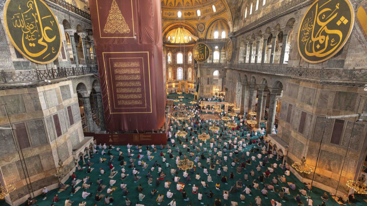 Yunanlıların Ayasofya 'hayali': '50 yıl sürecek bir tadilat' oyunu ile tekrar müze yapılmak isteniyor!