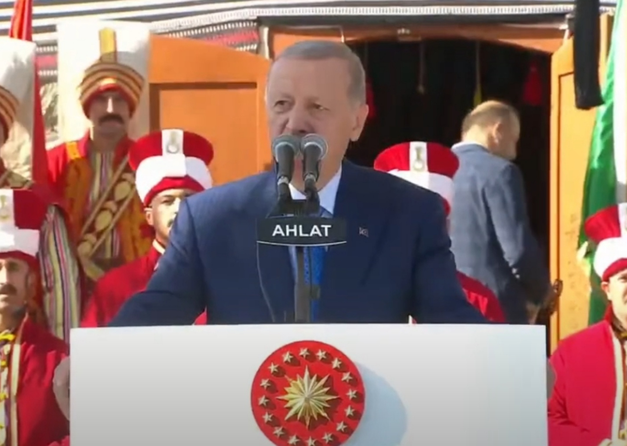 Cumhurbaşkanı Erdoğan'dan Ahlat'ta önemli mesajlar!