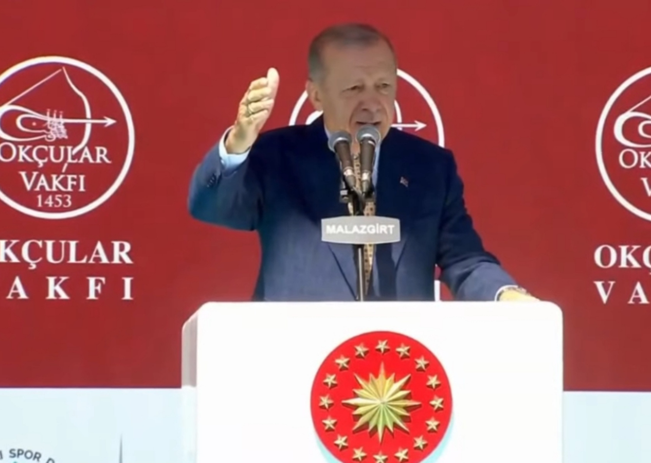 Cumhurbaşkanı Erdoğan'dan Malazgirt ovasında tek millet, tek bayrak, tek vatan mesajı