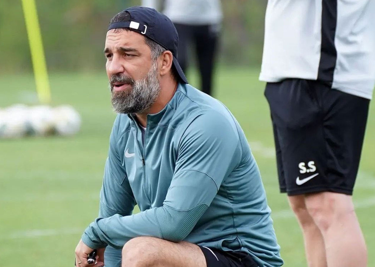 Arda Turan'dan sosyal medya kullanıcısına ders gibi yanıt