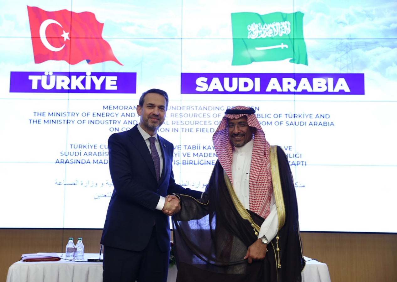 Türkiye ve Suudi Arabistan arasında yeni anlaşma! Bakan Bayraktar duyurdu: Geniş bir iş birliğinin önünü açtık