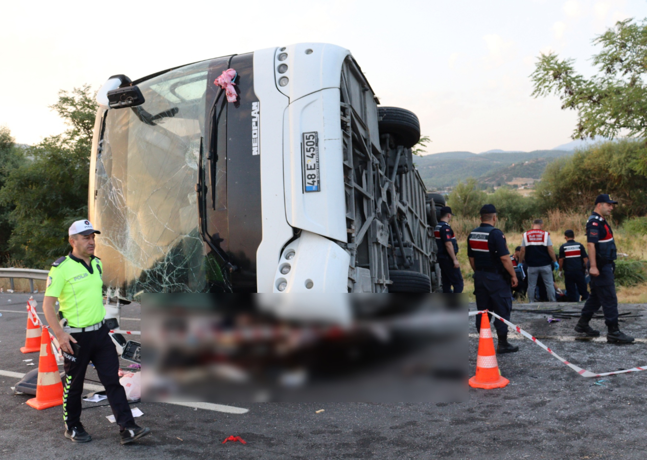 Denizli'de korkunç kaza: Bariyerleri yıkıp karşı şeride geçen TIR, otobüse çarptı: 6 ölü, 43 yaralı