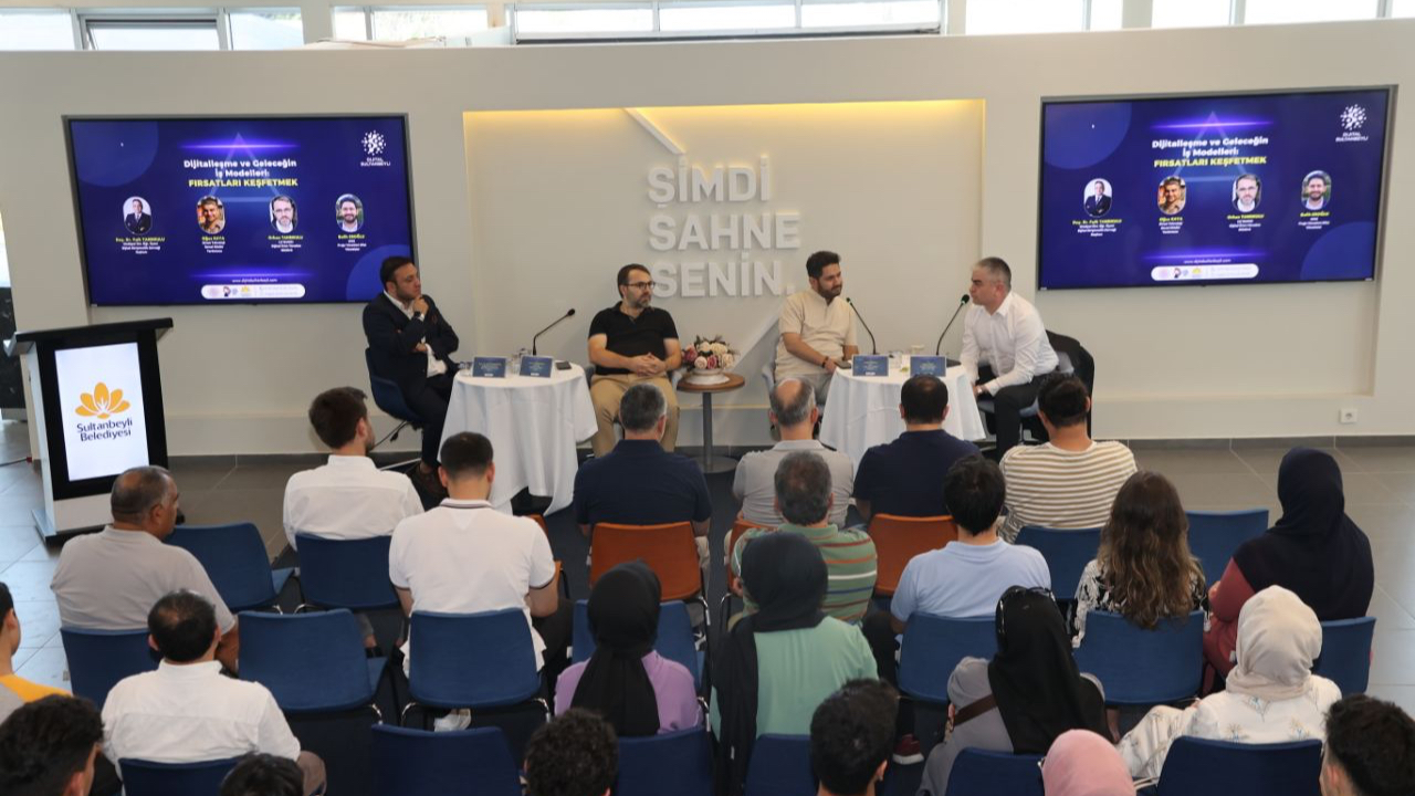 Sultanbeyli Belediyesinden Dijitalleşme ve Geleceğin İş Modelleri Paneli