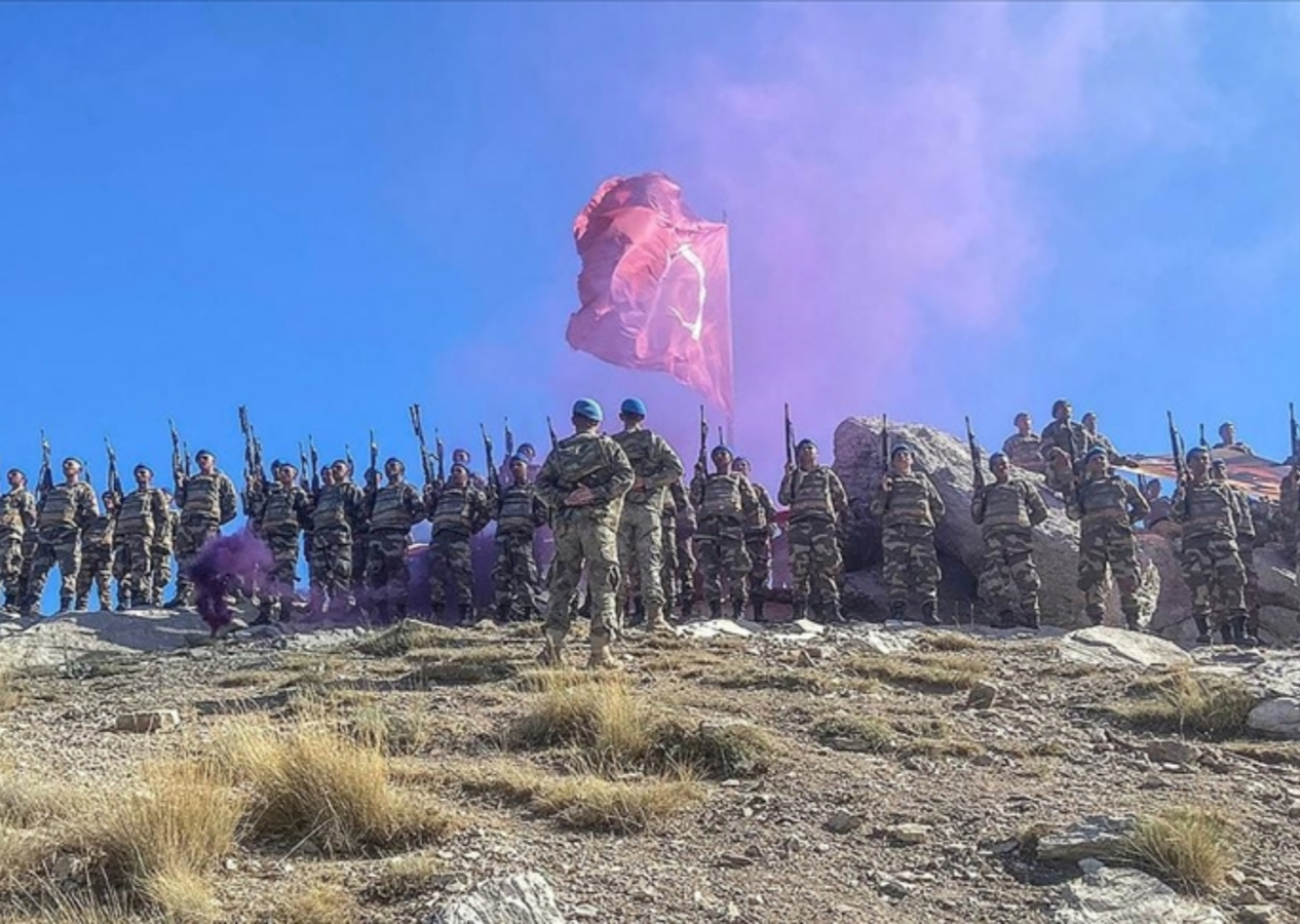 Yunanistan'a soğuk duş! 30 Ağustos kutlaması Atina'yı rahatsız etti: Adeta çıldırdılar