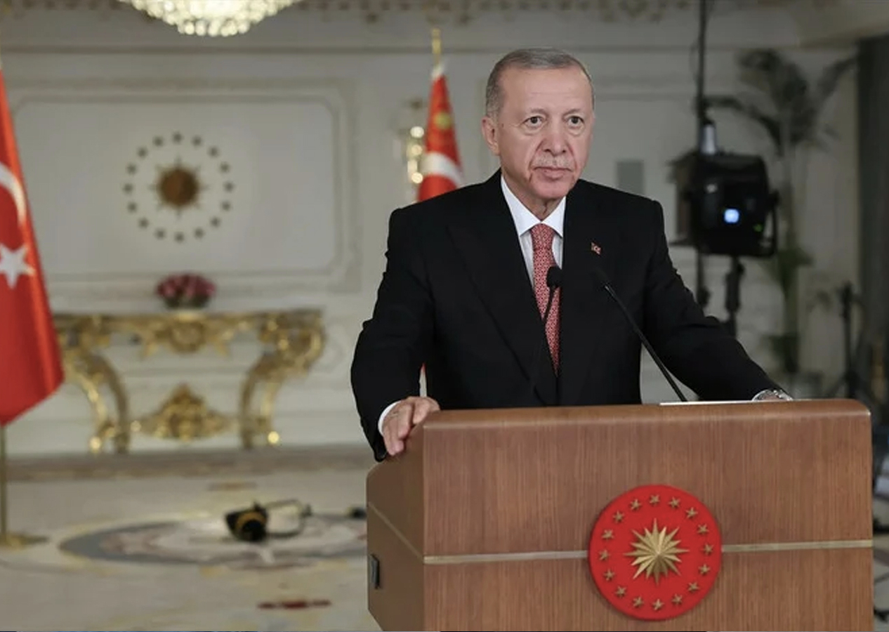 Cumhurbaşkanı Erdoğan: "Depremin siyasetini yapanlardan olmadık"