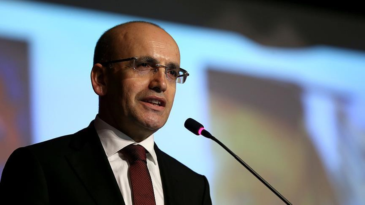 Bakan Şimşek büyüme rakamlarını değerlendirdi! ''Uyguladığımız politikaların olumlu etkilerini görmeye başladık''