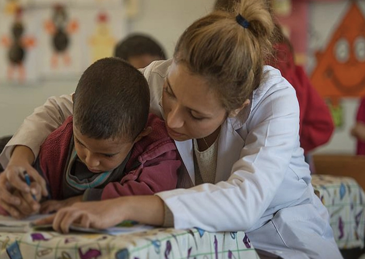 Depremden ağır etkilenen illerdeki öğretmenlere mazerete bağlı tayin hakkı