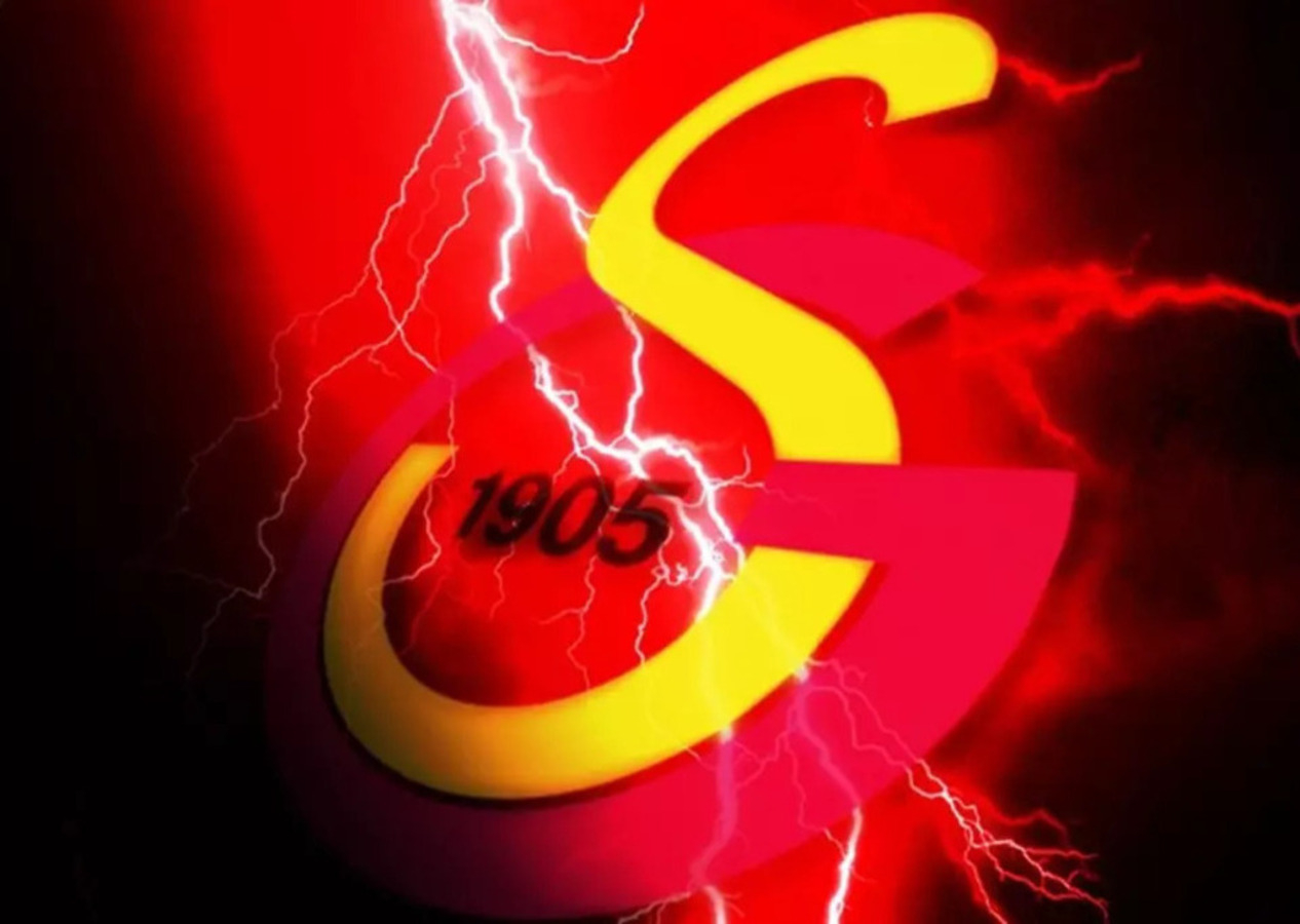 Galatasaray o ismi de bitirdi! İşte yeni orta saha...