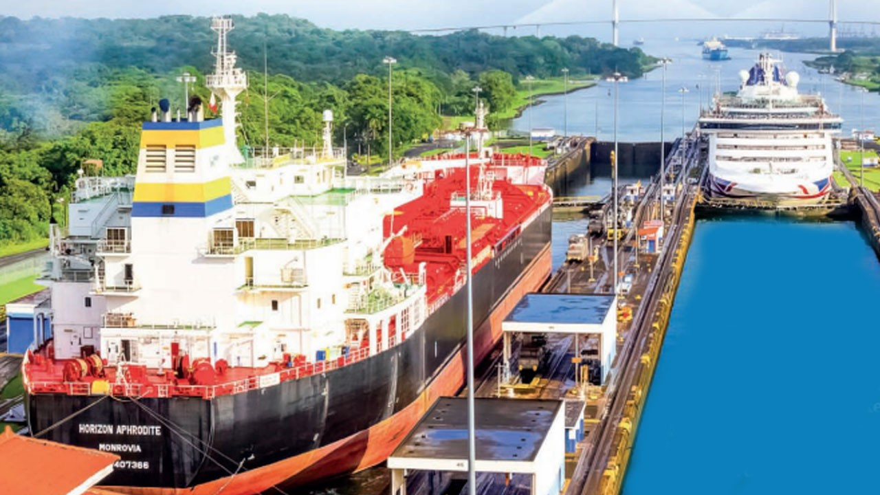 Panama Kanalı'ndan geçmek için açık artırmayla 2.4 milyon dolar ödedi