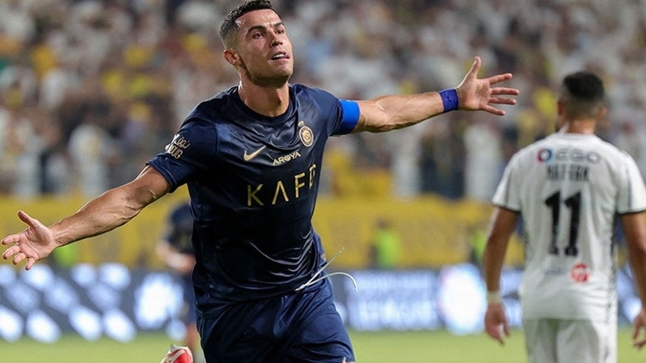Cristiano Ronaldo durmuyor! Bir ilki daha başardı