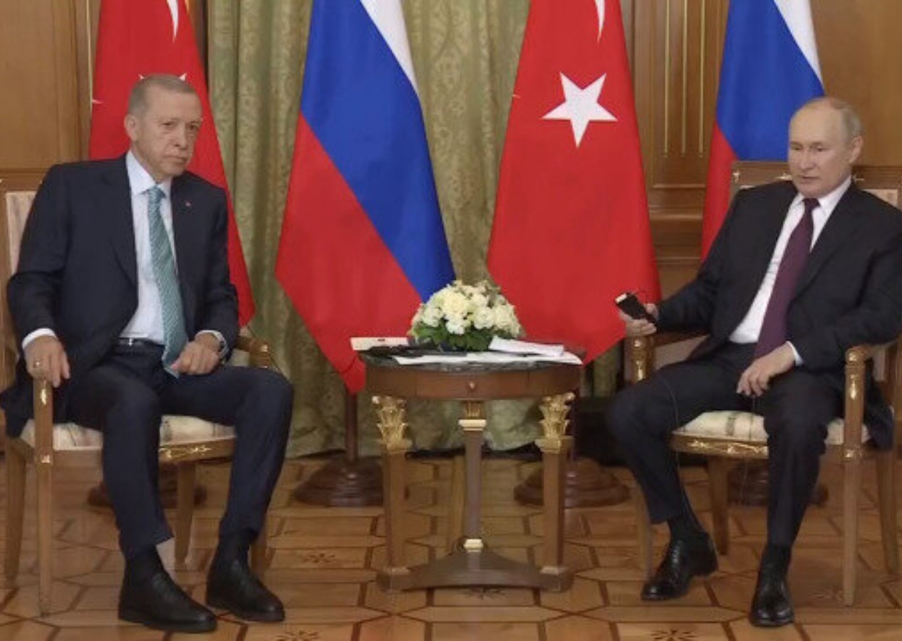 Dünyanın gözü Soçi'de! Cumhurbaşkanı Erdoğan: Tahıl konusunda vereceğimiz karar çok önemli!