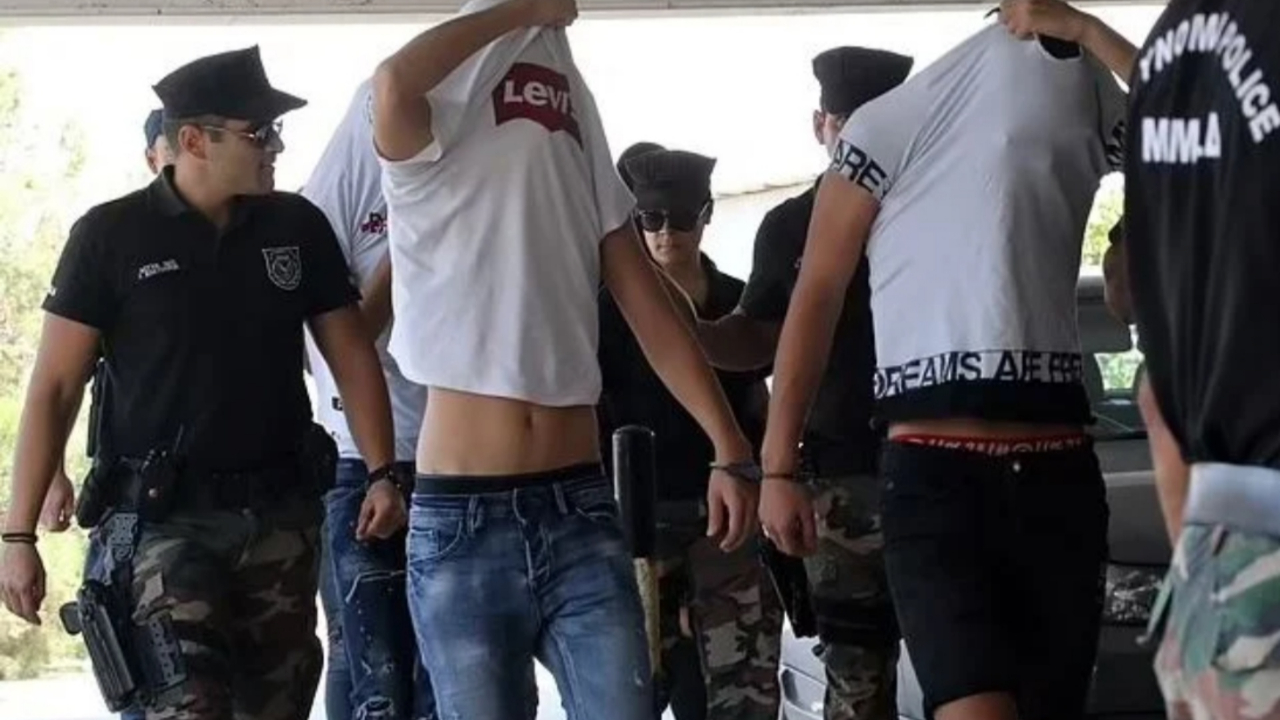 Güney Kıbrıs Rum Yönetimi'nde 5 İsrailli, 20 yaşındaki genç kıza tecavüz etti