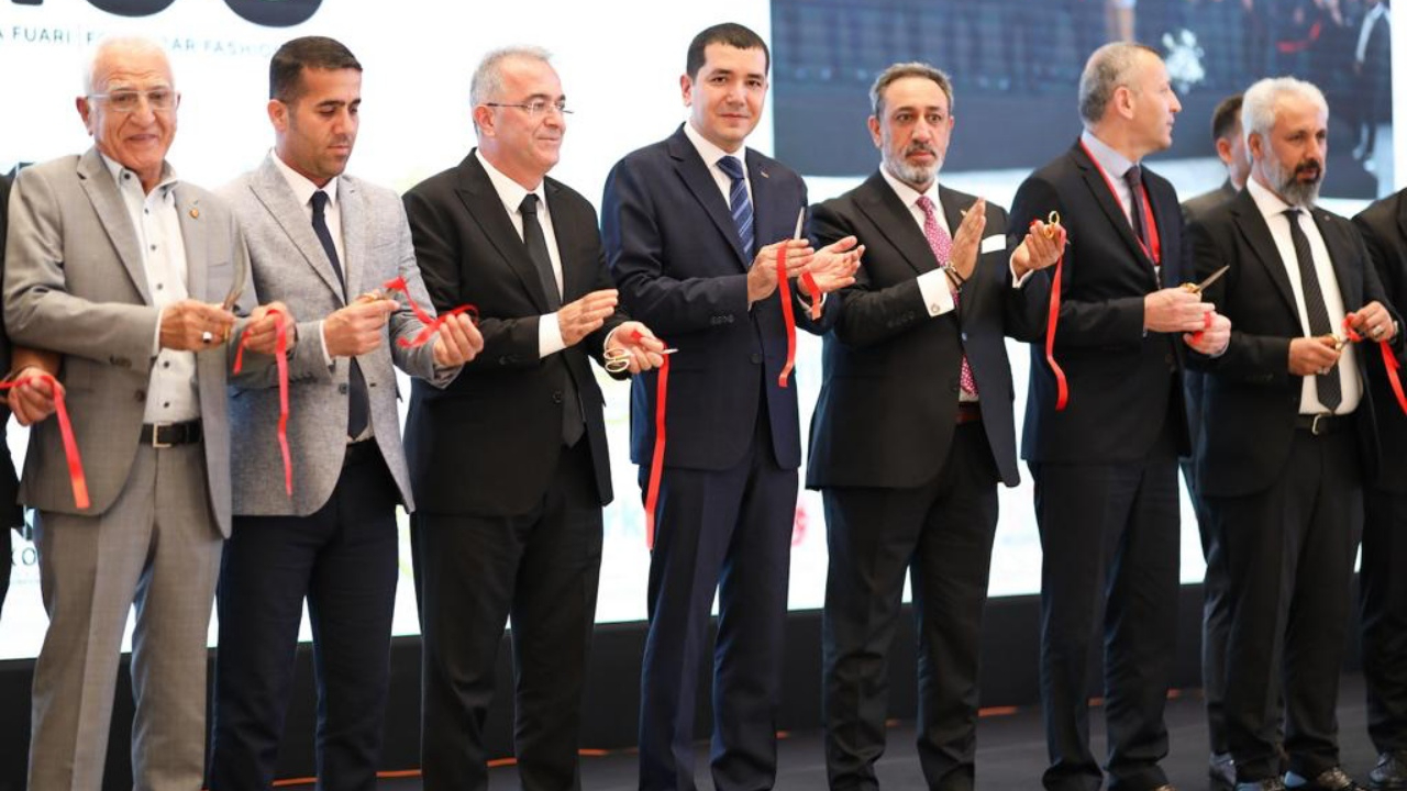 53 ülkeden 7 bin alıcı ayakkabı için geldi