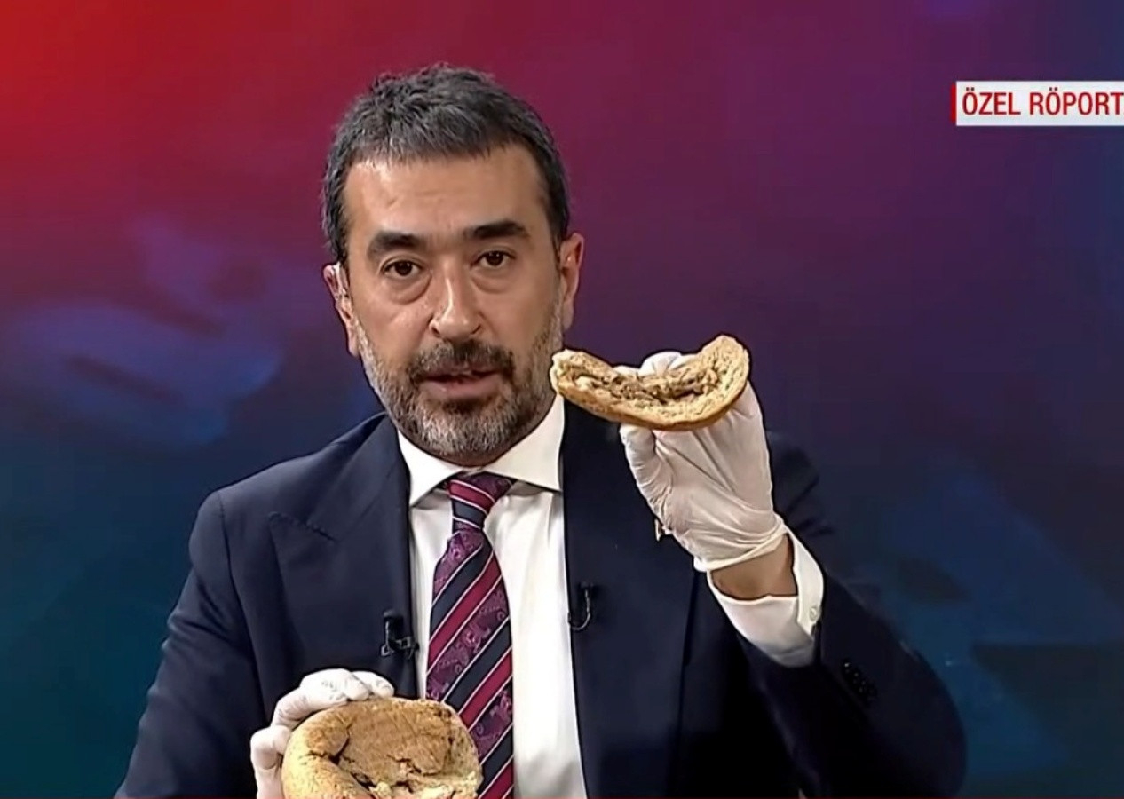 Halk Ekmek'te bakteri skandalı: AK Parti İl Başkanı Özcan'dan Ankaralılara 'Yemeyin' çağrısı!