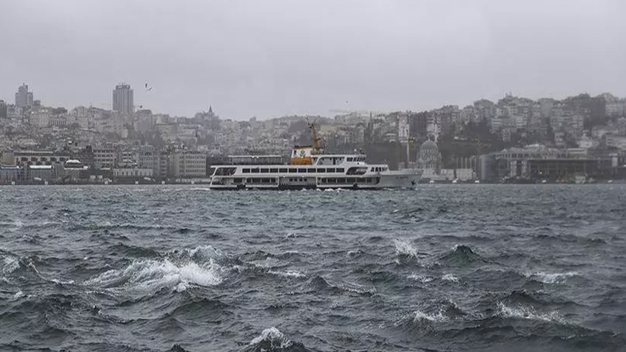 İstanbul Valiliğinden fırtına uyarısı: Dikkatli ve tedbirli olunmalıdır