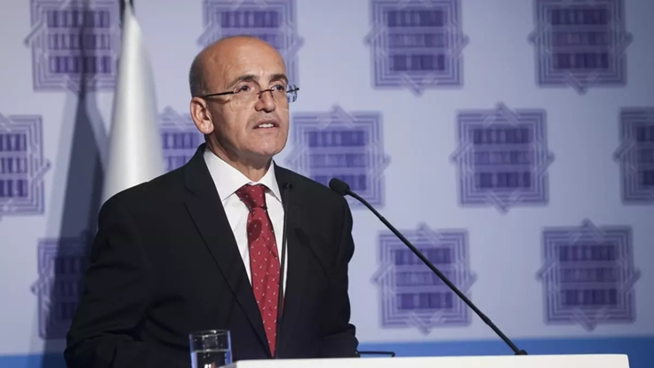 Bakan Şimşek: Dış finansmana erişimdeki problemleri aşıyoruz