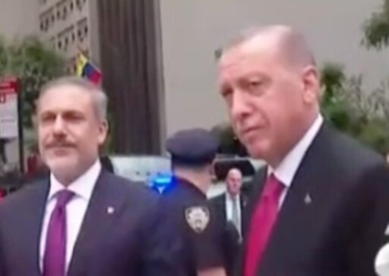 Cumhurbaşkanı Recep Tayyip Erdoğan'la Türk muhabir arasında ilginç diyalog! ''Naber kız''