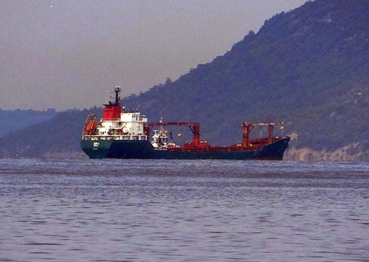 Çanakkale Boğazı'nda tanker arızası! Trafik normale döndü....