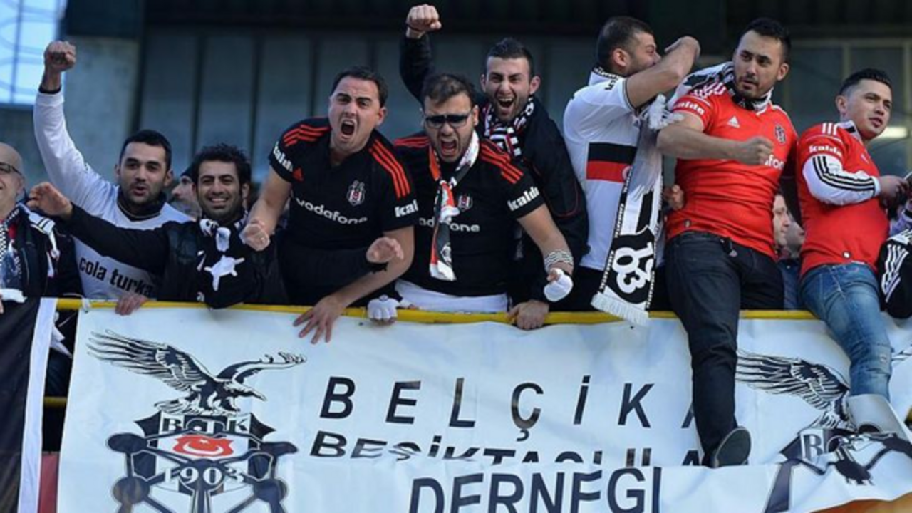 Türk taraftara Belçika'da skandal gözaltı!