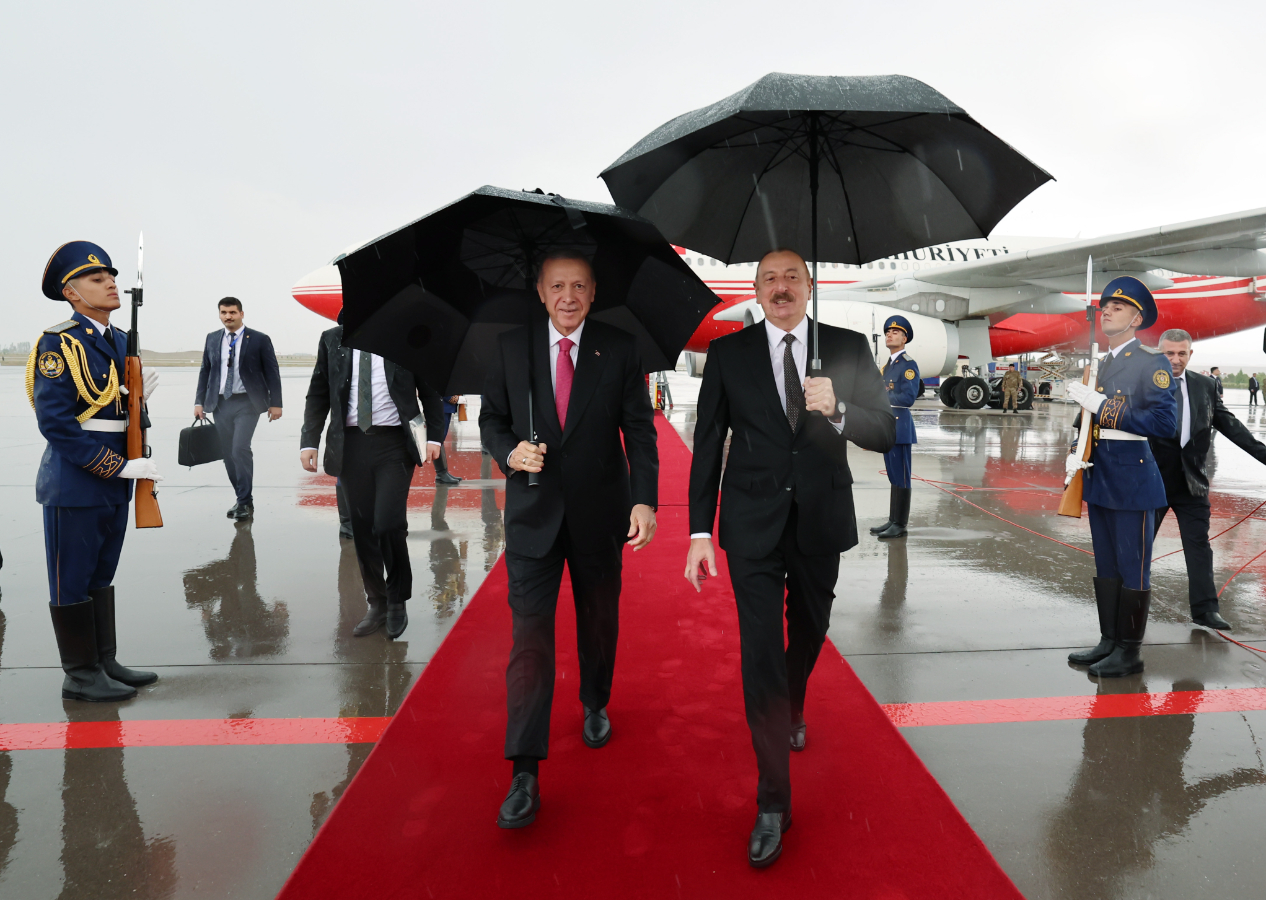 Cumhurbaşkanı Erdoğan, Aliyev ile görüşmek için Nahçıvan'da! Ana gündem başlığı Zengezur Koridoru