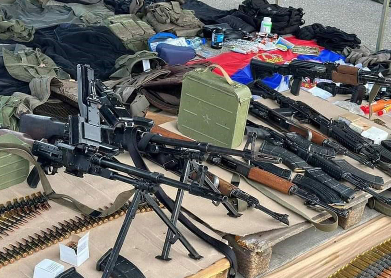 Kosova'dan Sırp çeteler için flaş çağrı: Polis baskınında ağır zırhlı araç ele geçirildi