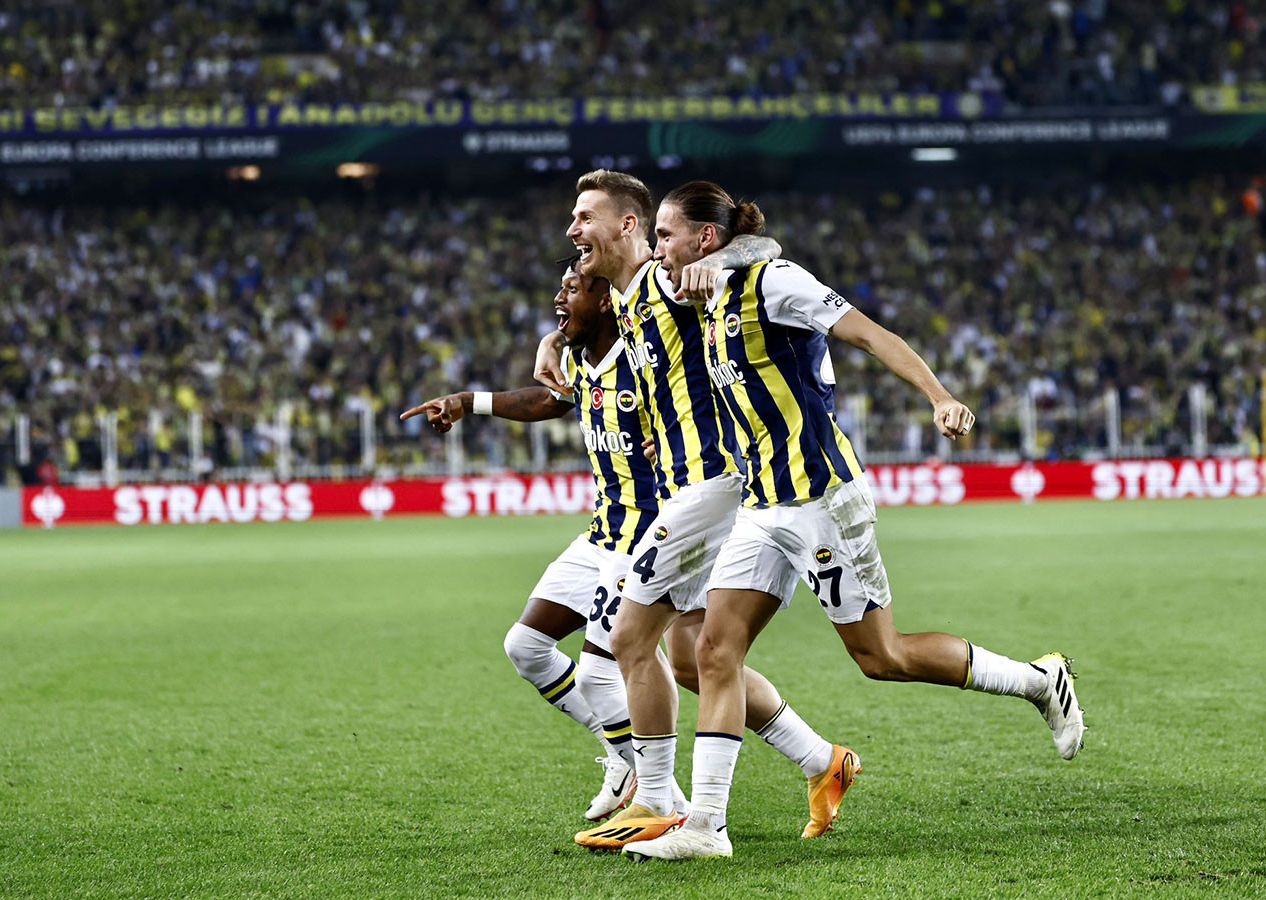 İsmail Kartal 2 yıldızı kadro dışı bıraktı! Biri yeni 6 numarası diğeri Nordsjaelland kahramanı