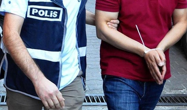 Süper Kupa maçında sahaya bıçak atan kişi tutuklandı!