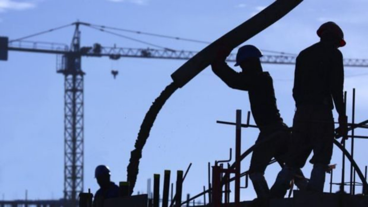 Güven endeksi perakende ticaret ve inşaatta arttı