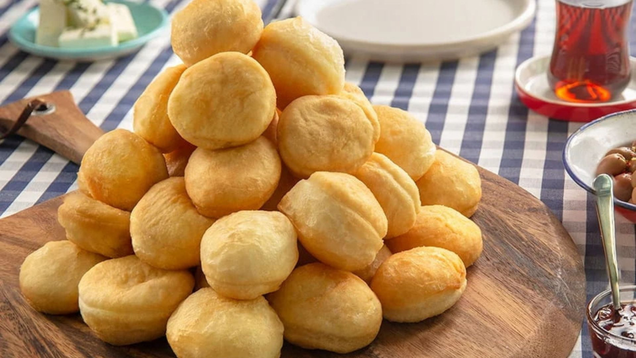 Otlu peynirli pişi nasıl yapılır? Otlu peynirli pişi tarifi!