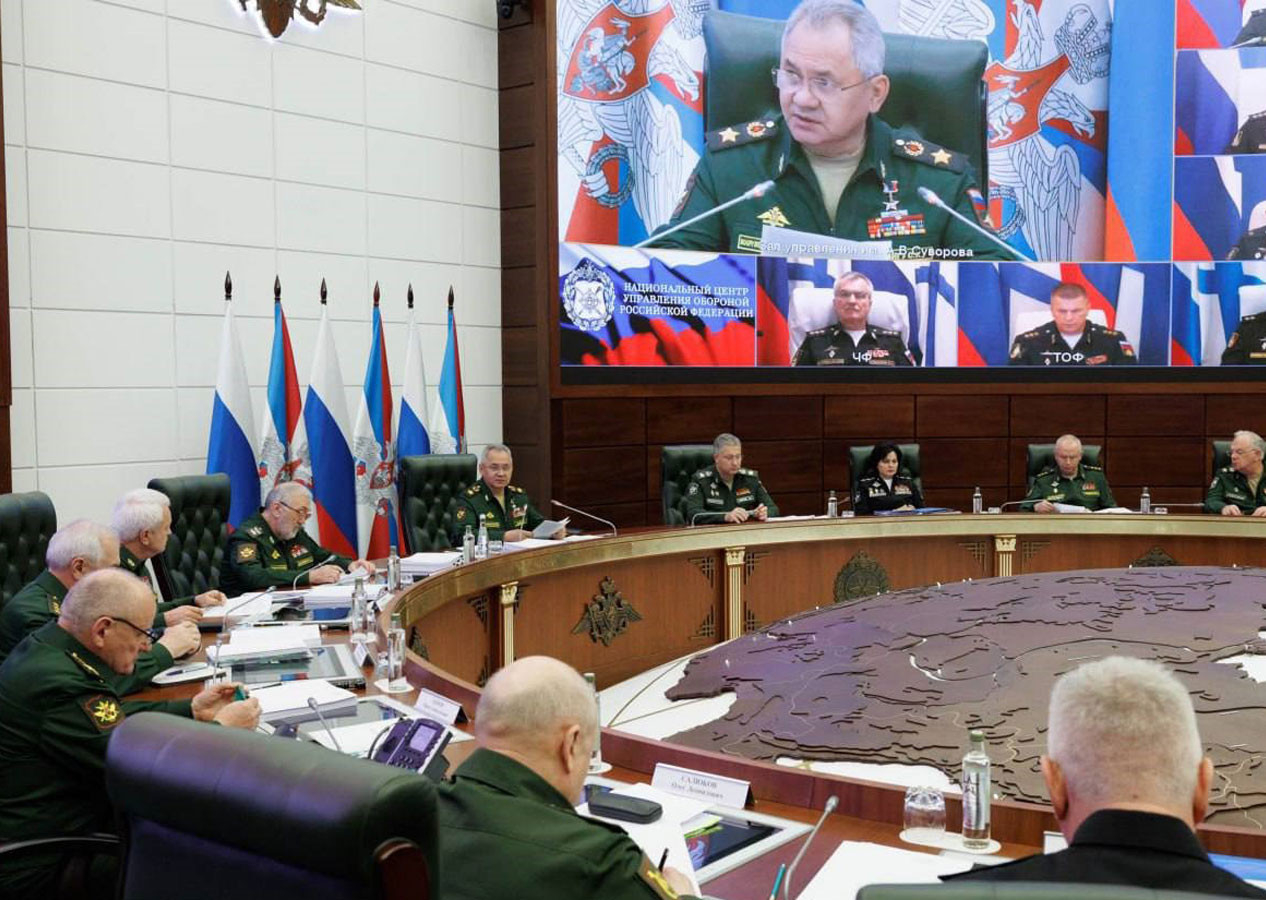 Ukrayna öldürüldüğünü iddia etti! Rus komutan toplantıda görüldü