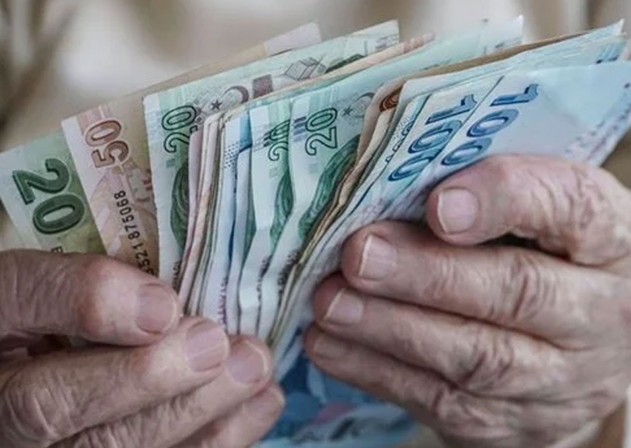 AK Partili Akbaşoğlu'ndan emekli maaşı açıklaması: Yakın zamanda olumlu dokunuşlarda bulunacağız