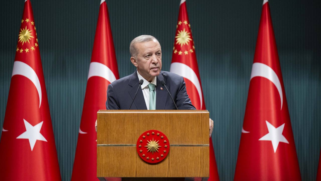 Cumhurbaşkanı Erdoğan Kabine Toplantısı sonrası detayları paylaştı: Yeni evlenenlere ve öğrencilere müjde!