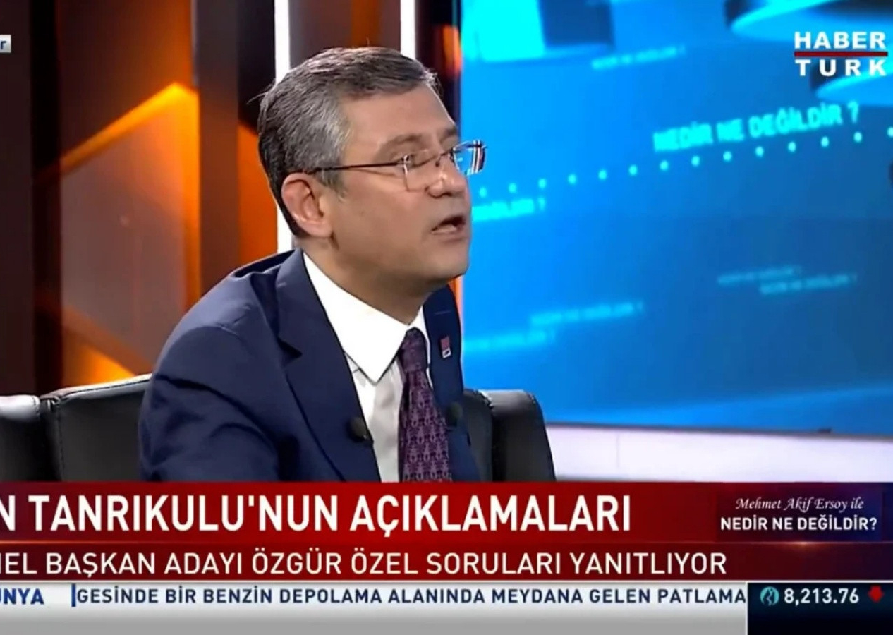 Özgür Özel, TSK'ya iftira atan Sezgin Tanrıkulu'na sahip çıktı: Linç edecek hiçbir şey görmüyorum